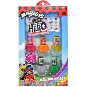 T2-828 Lady Bug Nail Swag Set In Gift Box